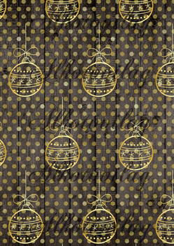 Karácsonyi gömbök sötétbarna deszkán