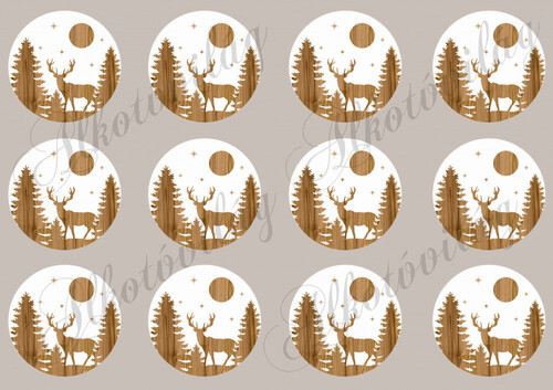 Téli táj Szarvassal, fenyőkkel fa korongokon