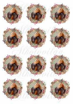 Lovak karácsonyi vesszőkoszorúban KICSIBEN