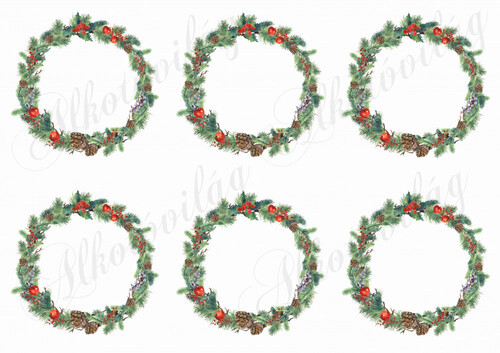 Karácsonyi koszorúk tobozokkal, piros bogyókkal