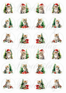 Tüneményes kiscicák mikulássapkában karácsonyi díszekkel 4 cm-es körökben