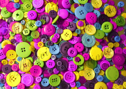 Kerek gombok sárga-lila színekkel