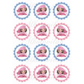   Cuki kislány rózsaszín pöttyös kalappal kék és rózsaszín cakkos körökben KICSIBEN