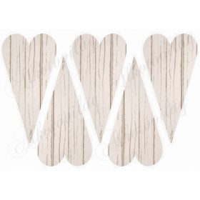 Fa struktúrájú hosszúkás szívek üresen