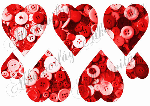 Szívek piros árnyalatú gombokkal