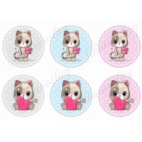 Cicák szívekkel pöttyös körökben