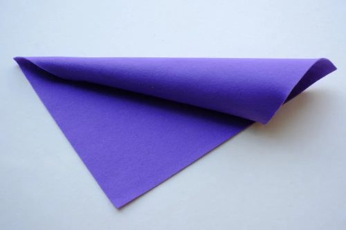 Közép puhaságú egyszínű filc anyag ORGONALILA - 20x30 cm