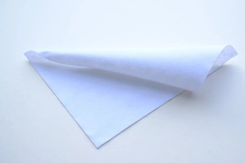 Közép puhaságú egyszínű filc anyag FEHÉR - méterben